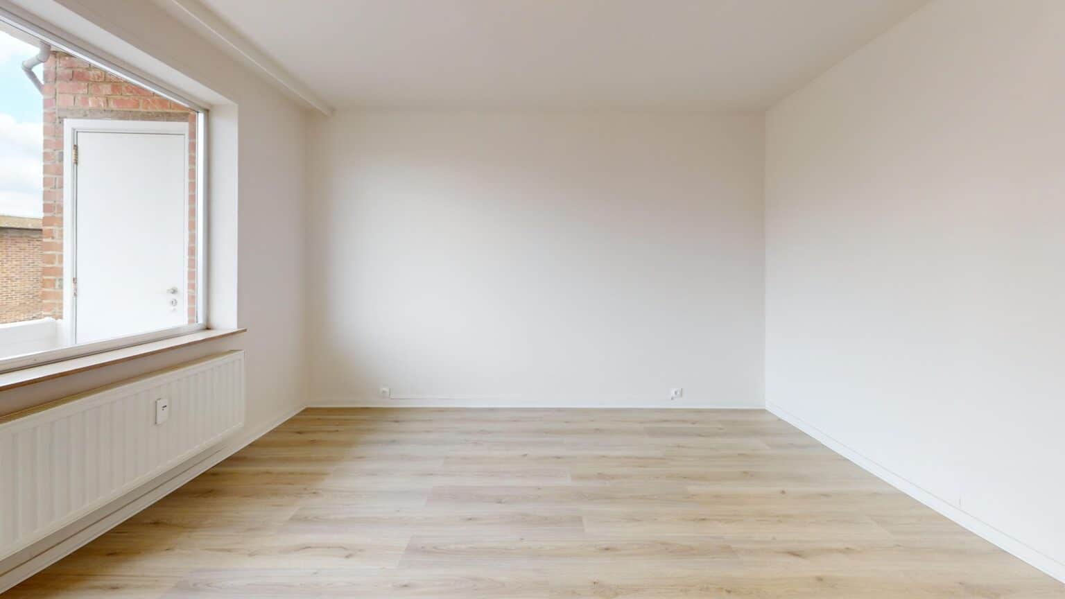 Square-de-lAccueil-3-Bedroom 1